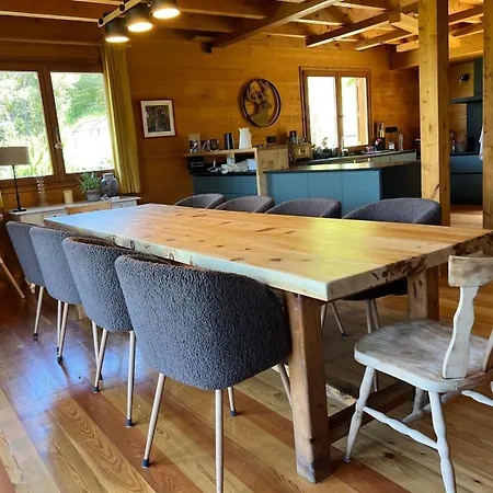 Chalet Chalet Du Villard Enchastrayes